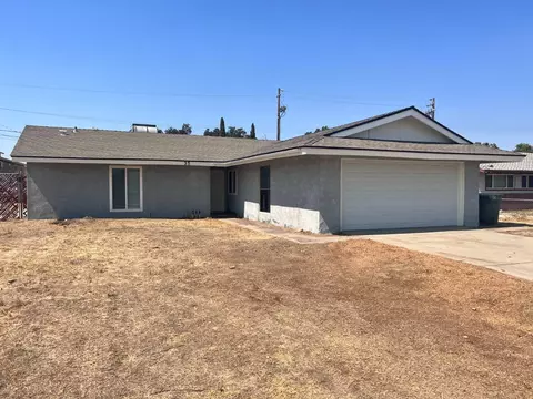 35 Linda Ln, Lemoore, CA 93245