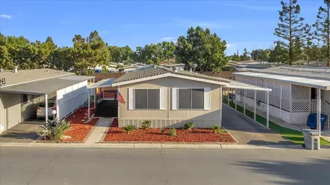 2706 W Ashlan Ave #SP270, Fresno, CA 93705