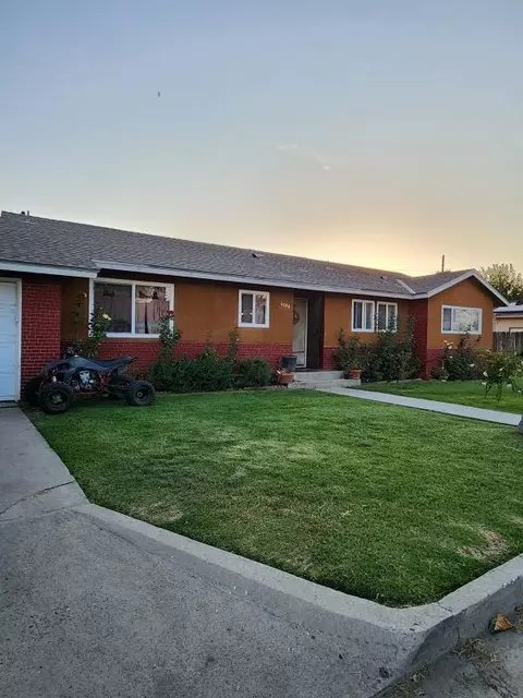 6044 Leavitt Ave, Tranquillity, CA 93668