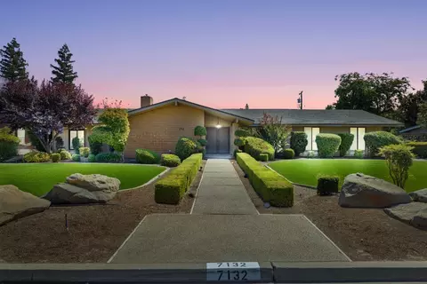 7132 N Briarwood Ave, Fresno, CA 93711