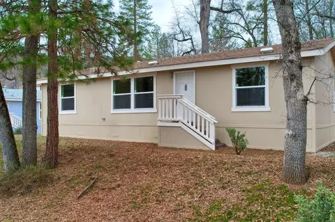 43555 Hwy 41 #54, Oakhurst, CA 93644