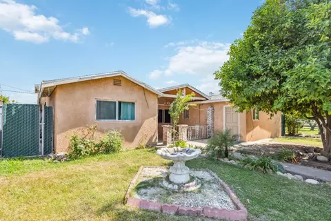 1116 Millwood Dr, Sanger, CA 93657