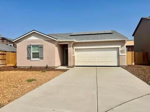 842 Anthem Ct, Tulare, CA 93274