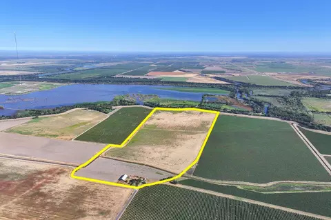 29021 N Vail Rd, Thornton, CA 95686