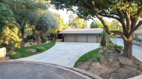 1619 W Morris Ave, Fresno, CA 93711