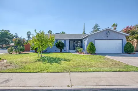 2538 Sunnyside Ave, Clovis, CA 93611