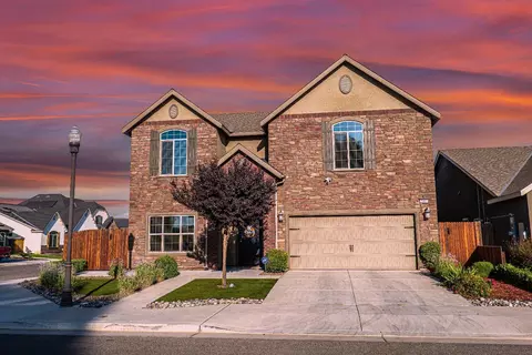 2107 Junipero Ave, Clovis, CA 93619