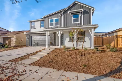 537 Laurel Crest Ave, Madera, CA 93636 photo 1
