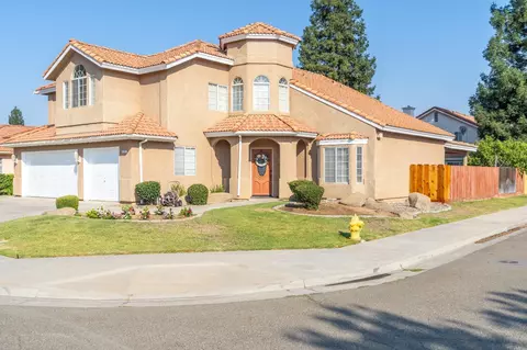 3327 Kelsey Ln, Madera, CA 93637