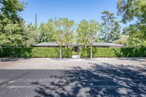 1203 E Alamos Ave, Fresno, CA 93704