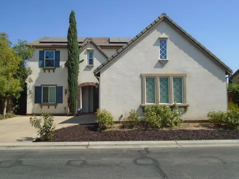 1751 N Connery Ln, Clovis, CA 93619