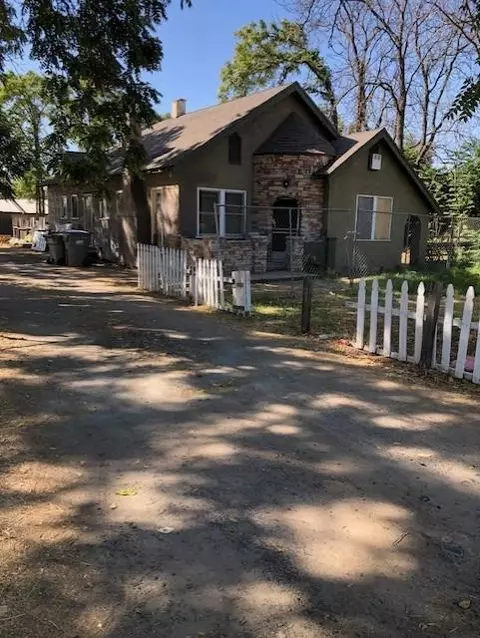 3681 W Mckinley Ave, Fresno, CA 93722