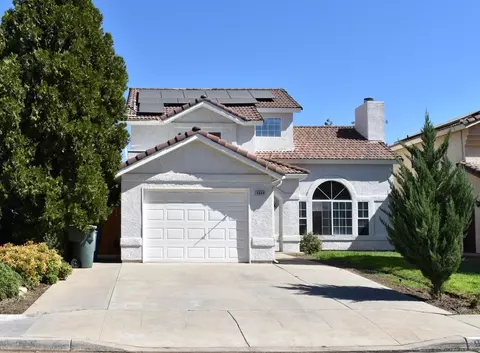 9648 N 10th St, Fresno, CA 93720