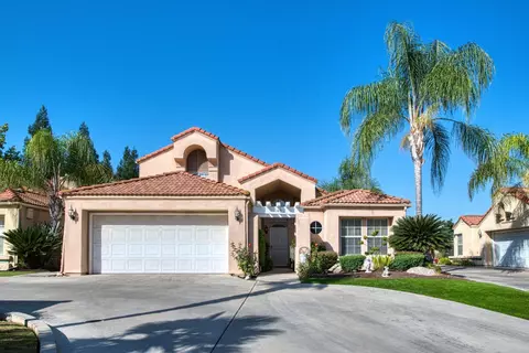 645 E Champlain Dr #140, Fresno, CA 93730