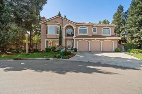 2625 E Sean Ave, Fresno, CA 93720