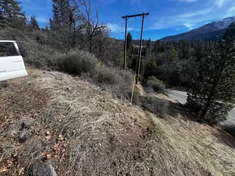 242 Pierpoint Dr, Springville, CA 93265 photo 1