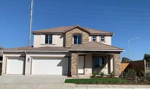 2006 N Laverne, Fresno, CA 93727