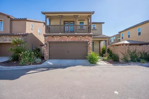 896 Fir St W, Madera, CA 93636