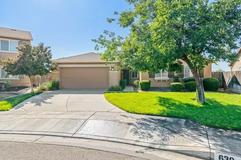 630 S Kona Ave, Fresno, CA 93727