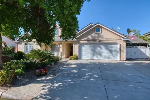 2236 E Quincy Ave, Fresno, CA 93720