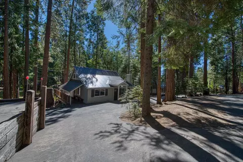 42011 Evergreen Rd, Shaver Lake, CA 93664