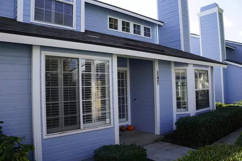 147 W Pilgrim Ln, Clovis, CA 93612