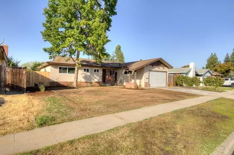 1758 E Menlo Ave, Fresno, CA 93710
