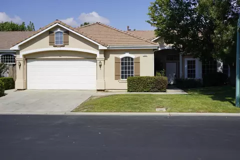 10544 E Greenbury Way, Clovis, CA 93619