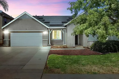 5372 W University Ave, Fresno, CA 93722