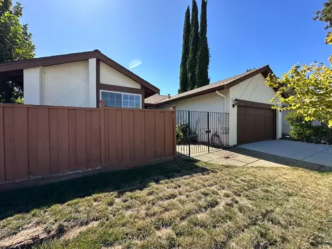 1200 Hersman Dr, Gilroy, CA 95020