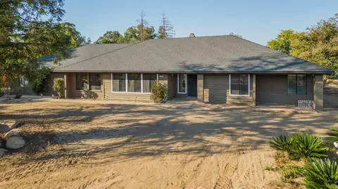 5282 E International Ave, Clovis, CA 93619
