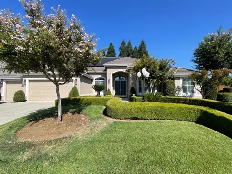 2491 Vermont Ave, Clovis, CA 93619