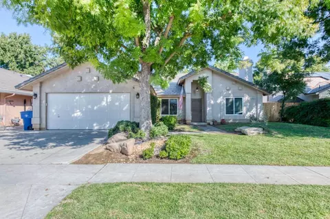 1465 El Paso Ave, Clovis, CA 93611
