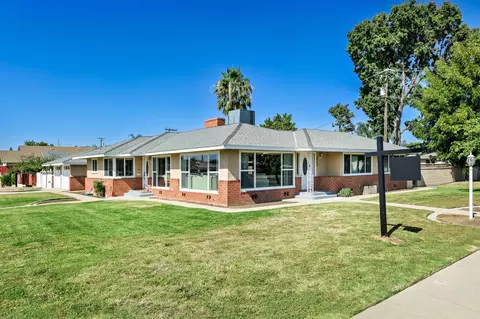 2953 Mccall Ave, Selma, CA 93662