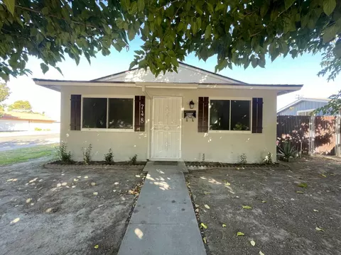 748 S S Second St, Kerman, CA 93630