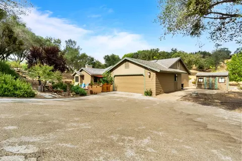 28871 Yosemite Springs Pkwy, Coarsegold, CA 93614