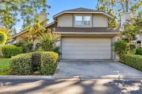 9232 N Stoneridge Ln, Fresno, CA 93720