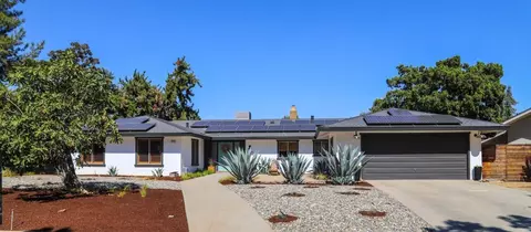 1612 W Stuart Ave, Fresno, CA 93711
