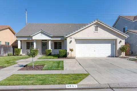 3241 Serena Ave, Clovis, CA 93619