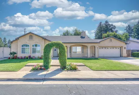 1792 Morris Ave, Clovis, CA 93611