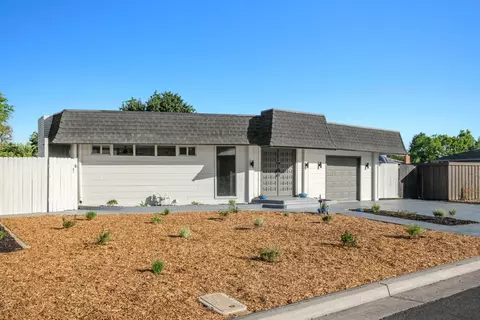 5638 N Millbrook Ave, Fresno, CA 93710