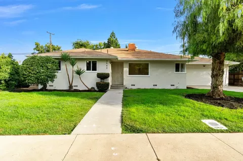 3943 Maywood Dr N, Fresno, CA 93703