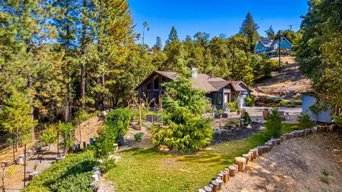 5757 Clouds Rst, Mariposa, CA 95338