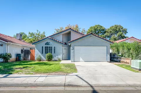 6299 N Vista Ave, Fresno, CA 93722