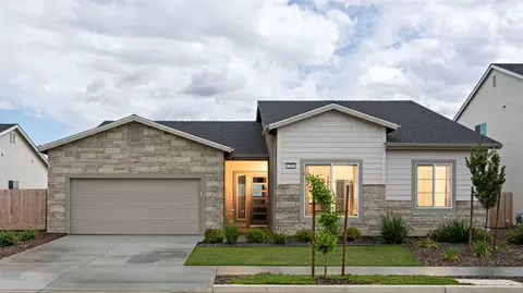 3718 N Hermosa St #227, Visalia, CA 93291