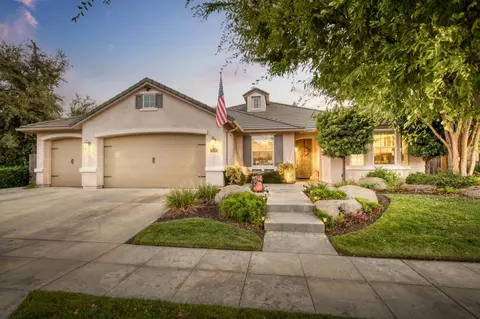 3334 Bellaire Ave, Clovis, CA 93619