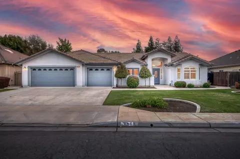 2968 Ashcroft Ave, Clovis, CA 93611
