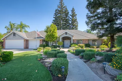 6586 N Fruit Ave, Fresno, CA 93711