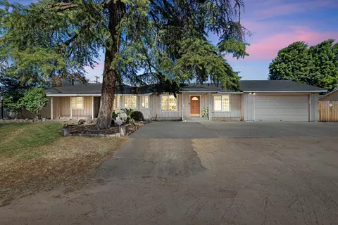 5515 E Holland Ave, Fresno, CA 93727