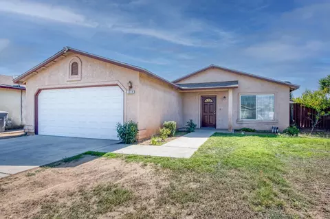 1316 Kathryn Ave, Madera, CA 93638